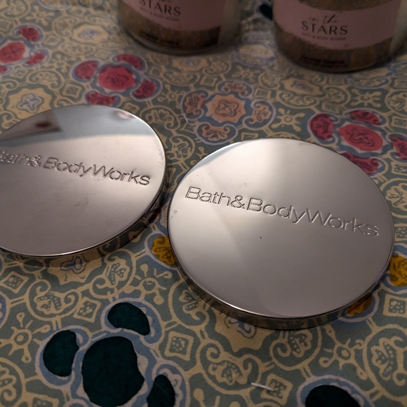 In The Stars set of two 3-wick candles - Picture 3 of 7